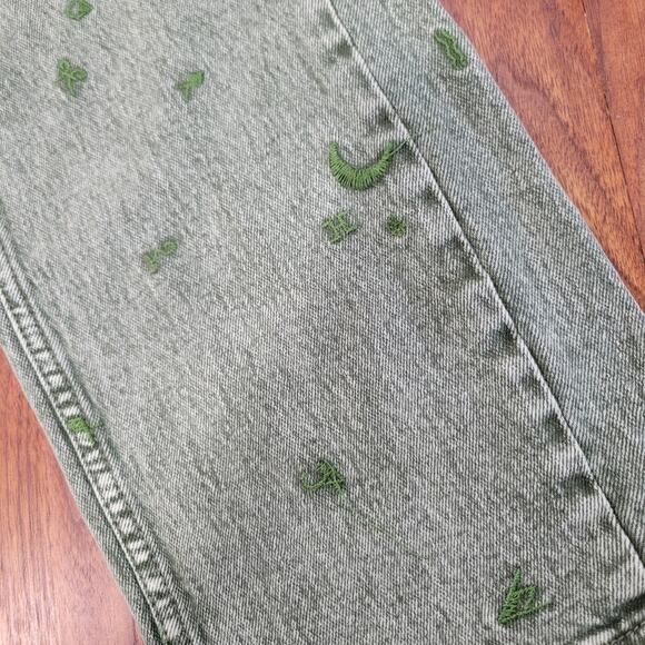 Pilcro The Borrowed Boyfriend Jeans In Holly Mid Rise Relaxed Fit Embroidered 31 - Picture 7 of 16